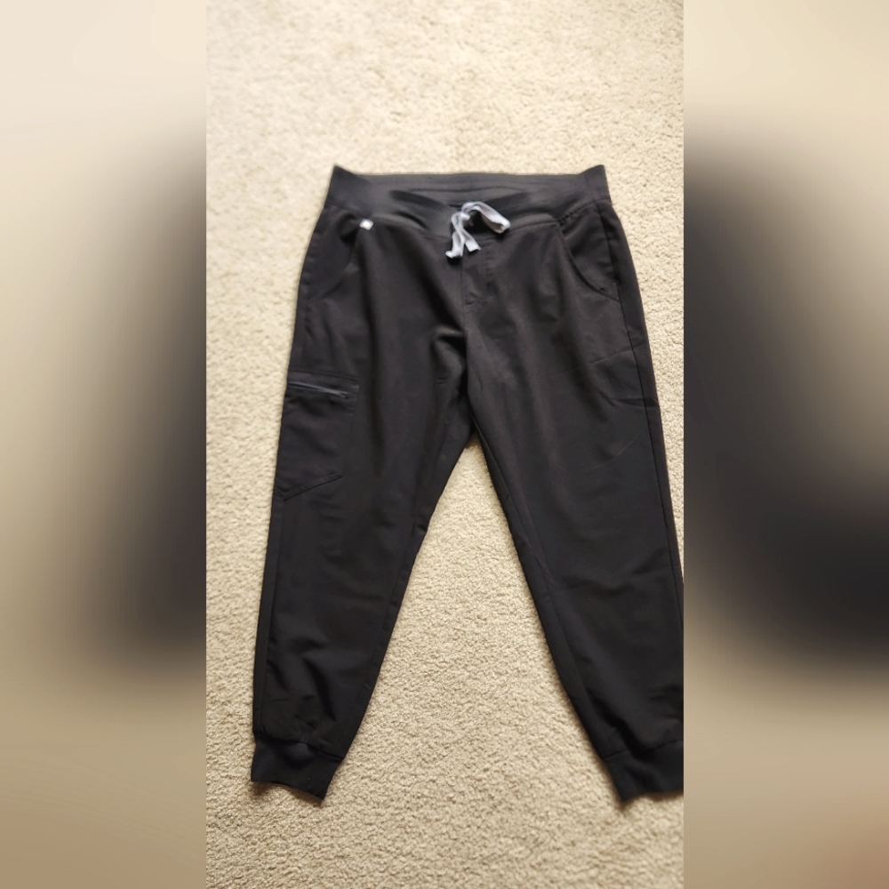 Fig Jogger Pants